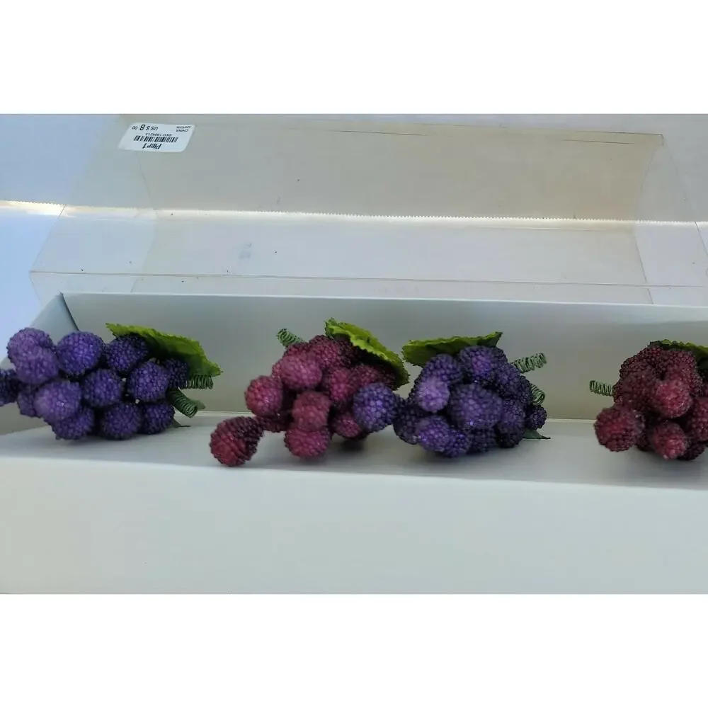 Pier 1 Beaded Fruit GRAPES Napkin RINGS Holders Set of 4 Tablescape Decor